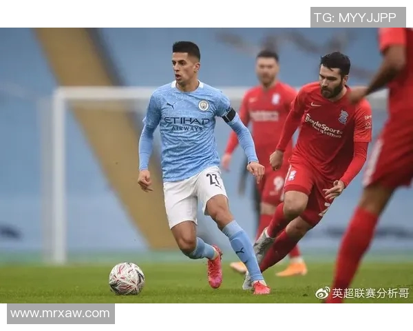 布莱顿与伯明翰对决分析及双方近期状态评估